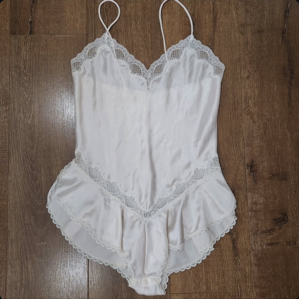 Vtg Woolite Sheri Gregory Silky Satin Lace Bridal Romper Sml Romantic Soft Girl